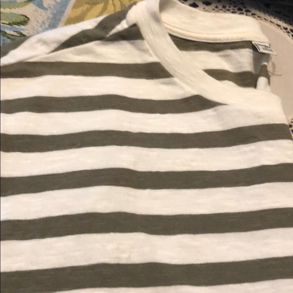 Used top by uniqlo size M - Picture 2 of 8